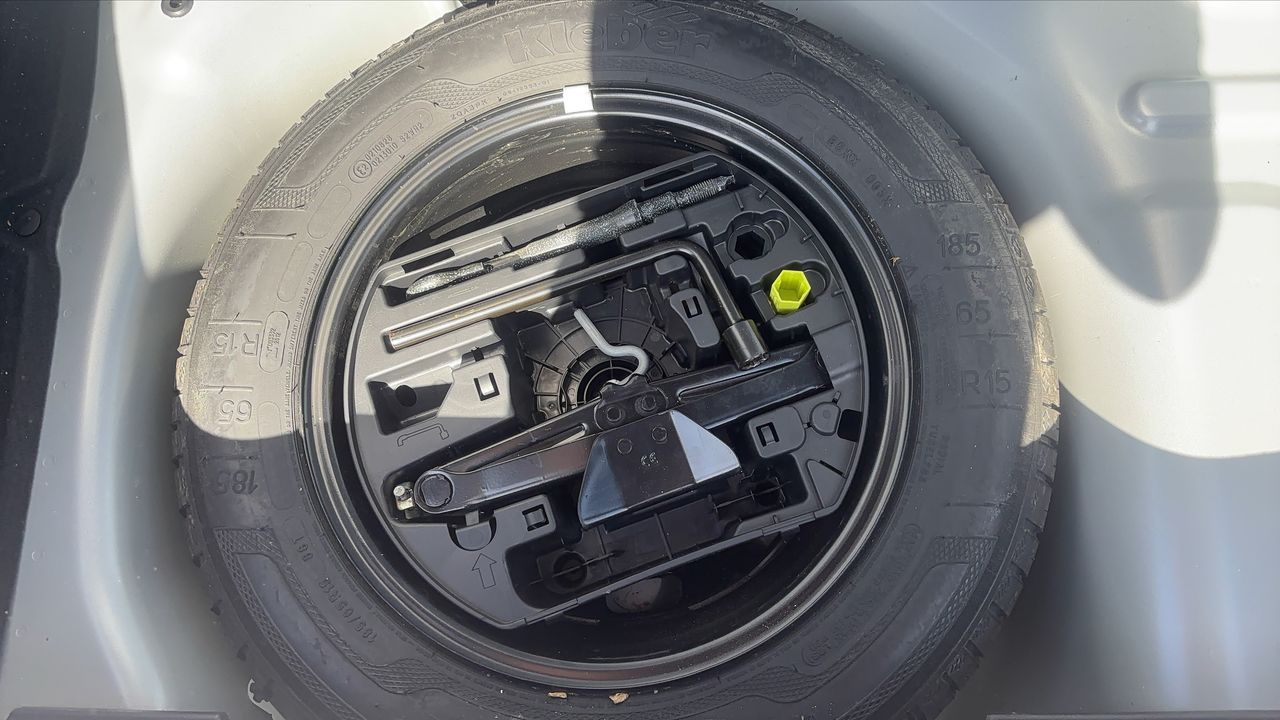 Photo de la roue de secours 1