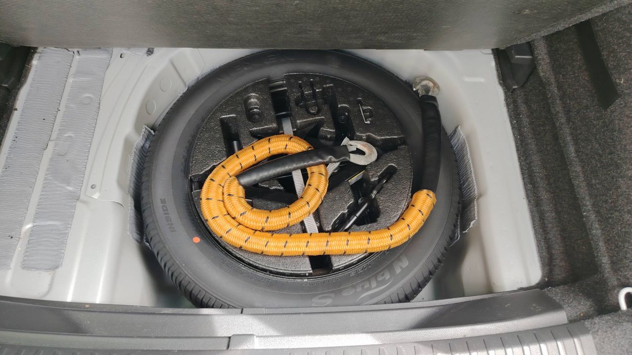Photo de la roue de secours 1