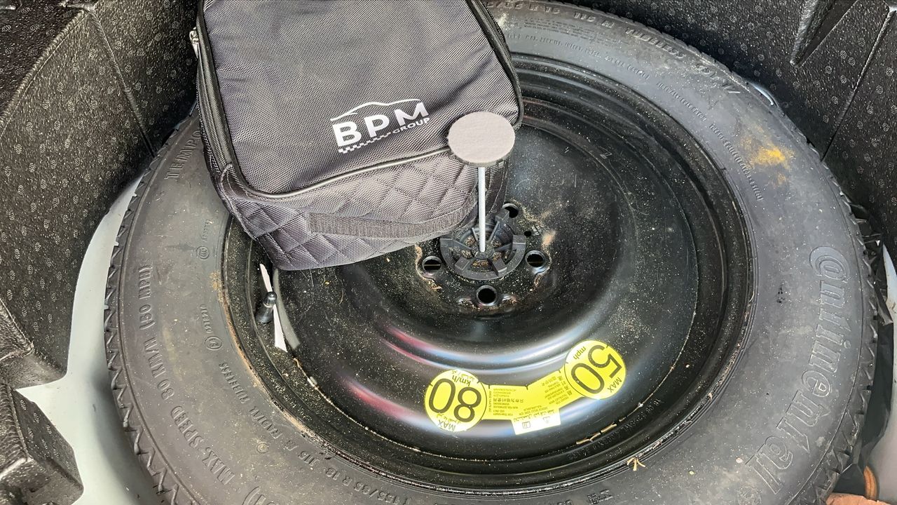 Photo de la roue de secours 1