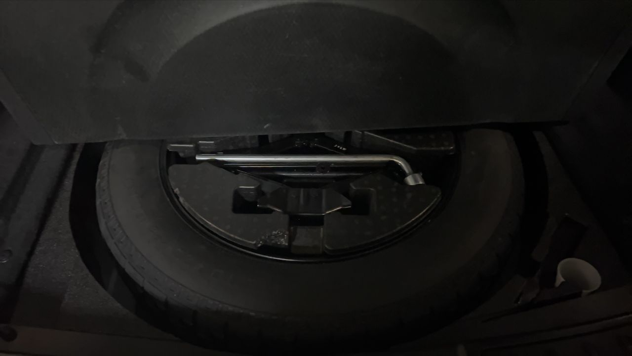 Photo de la roue de secours 1