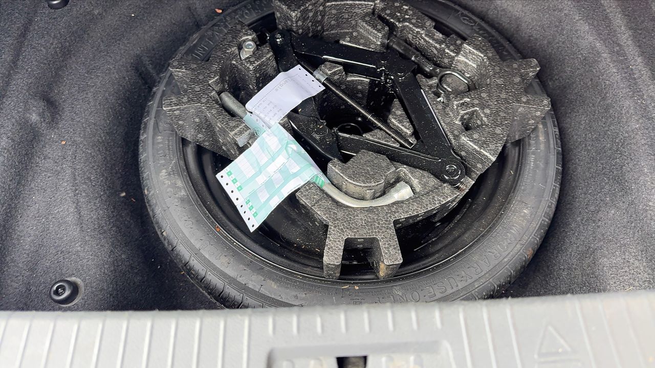 Photo de la roue de secours 1