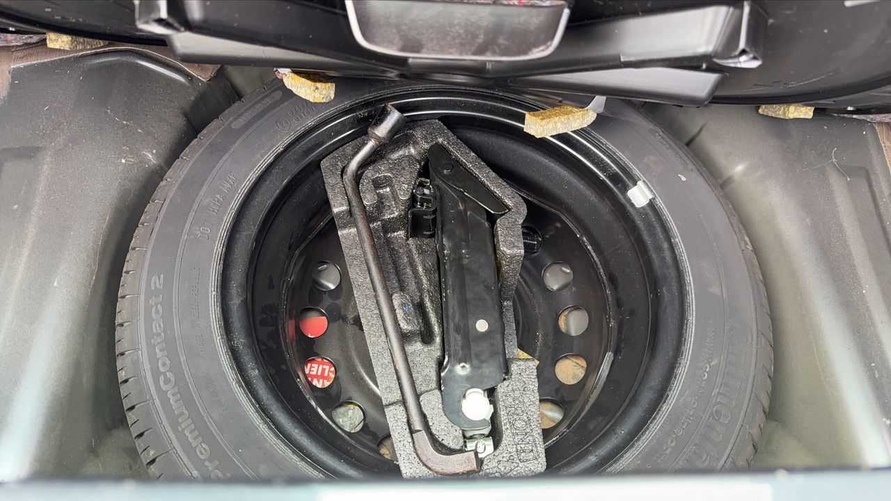 Photo de la roue de secours 1