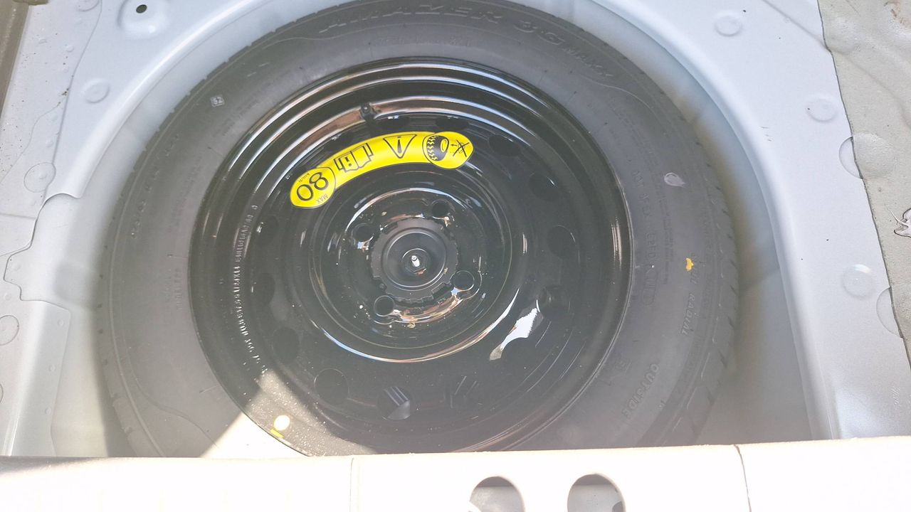 Photo de la roue de secours 1