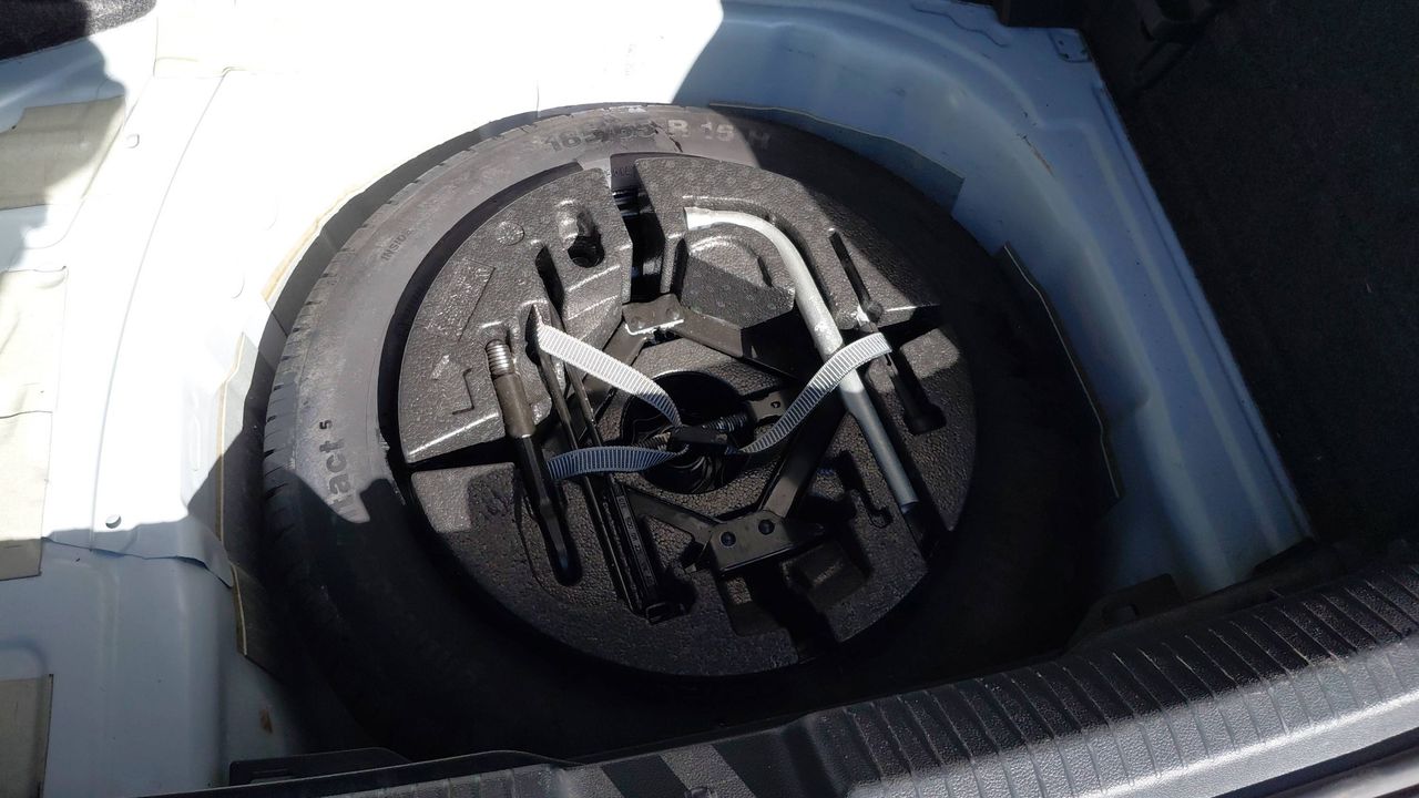 Photo de la roue de secours 1