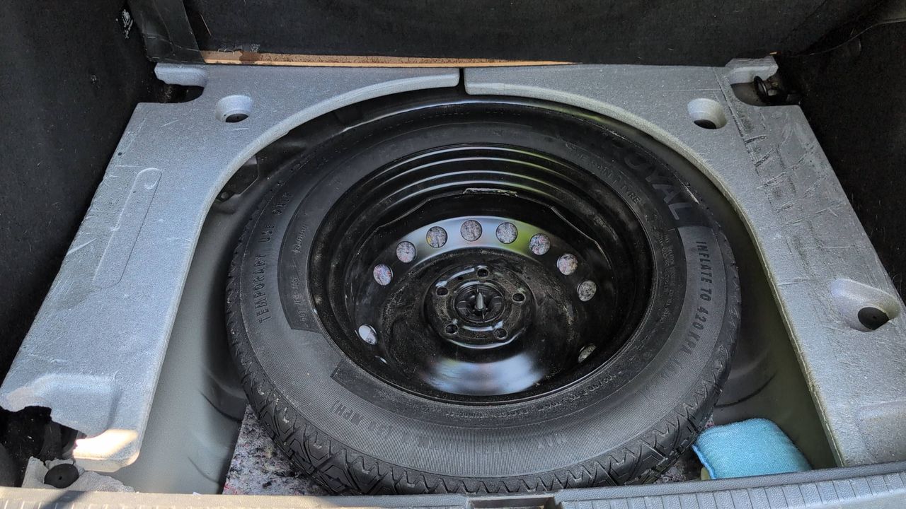 Photo de la roue de secours 1