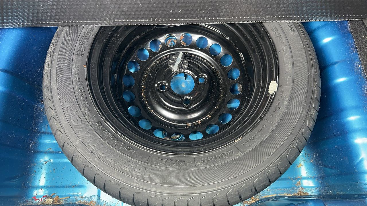 Photo de la roue de secours 1