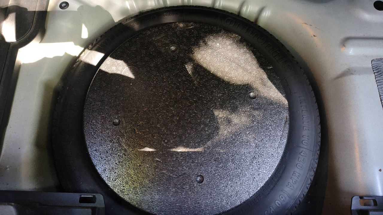 Photo de la roue de secours 1