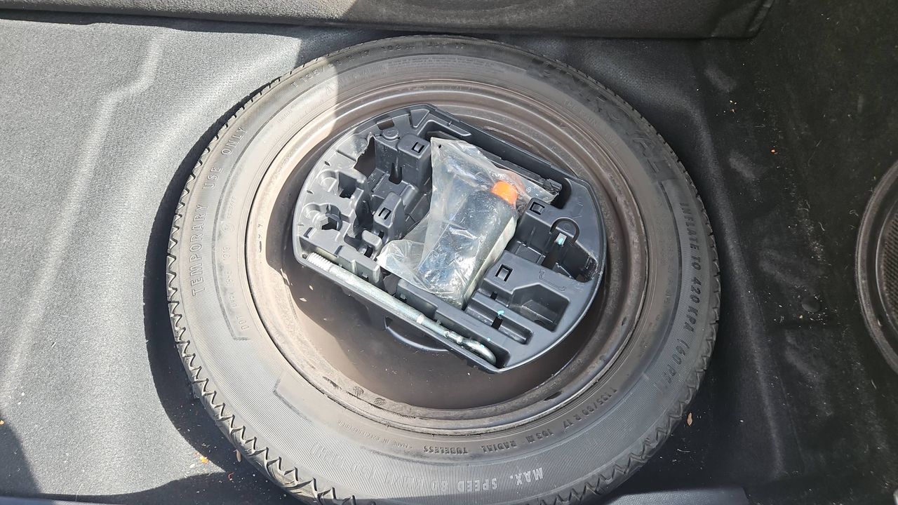 Photo de la roue de secours 1