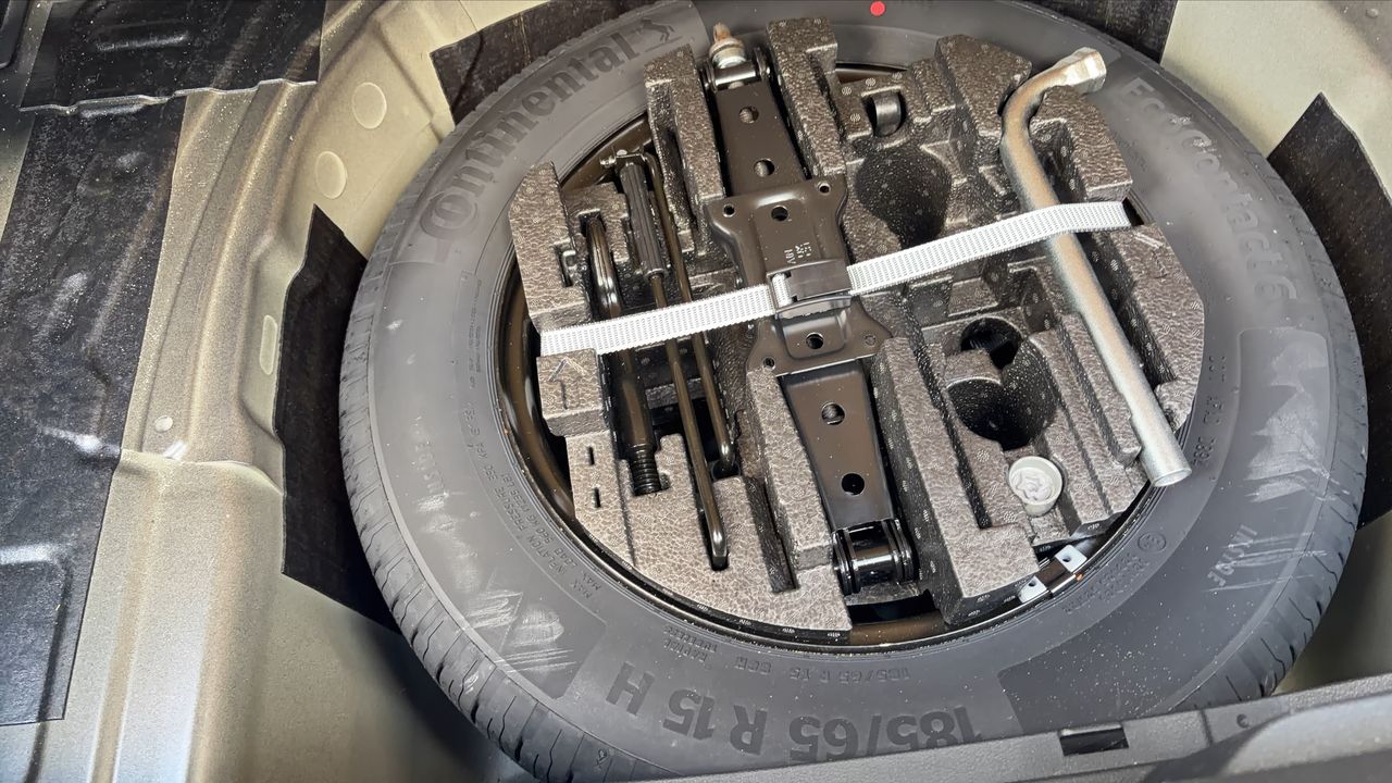Photo de la roue de secours 1