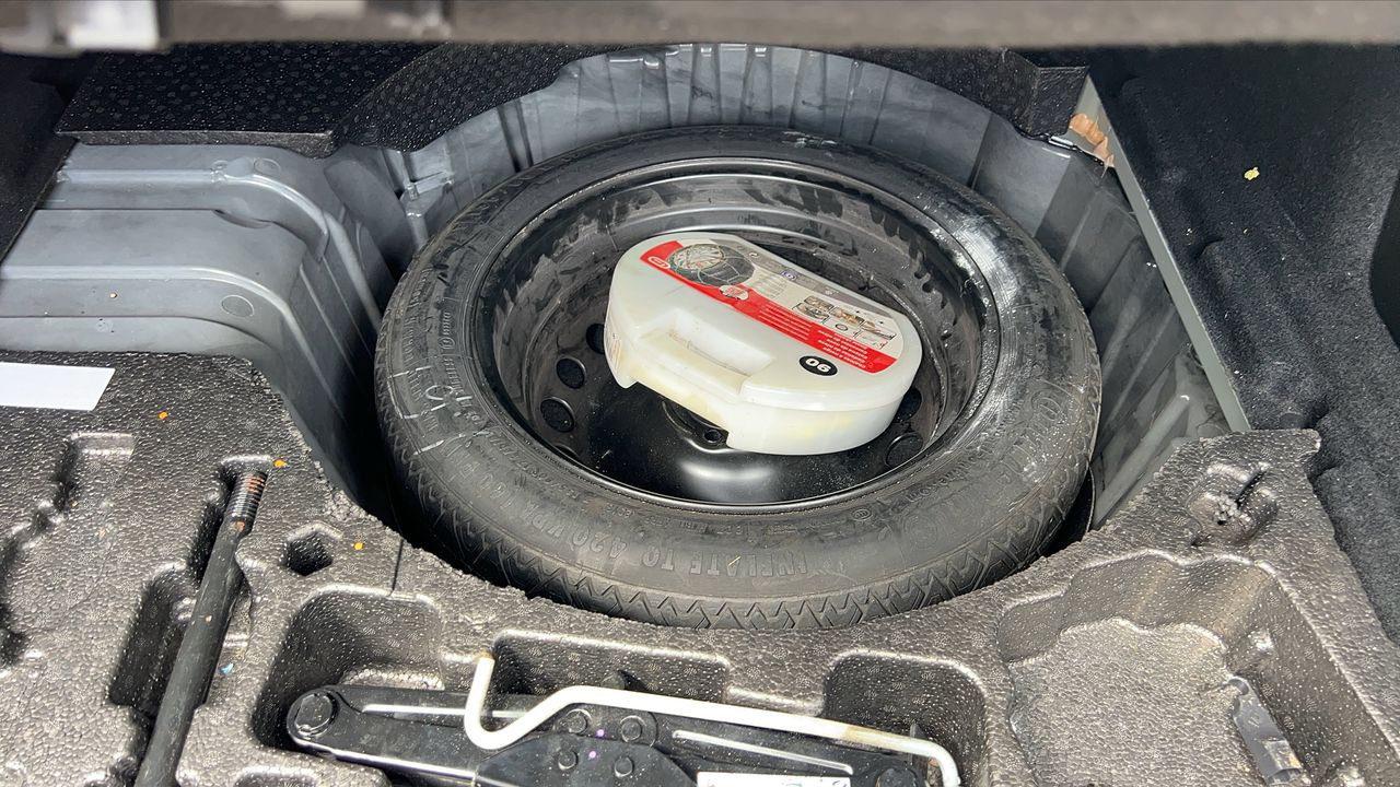 Photo de la roue de secours 1