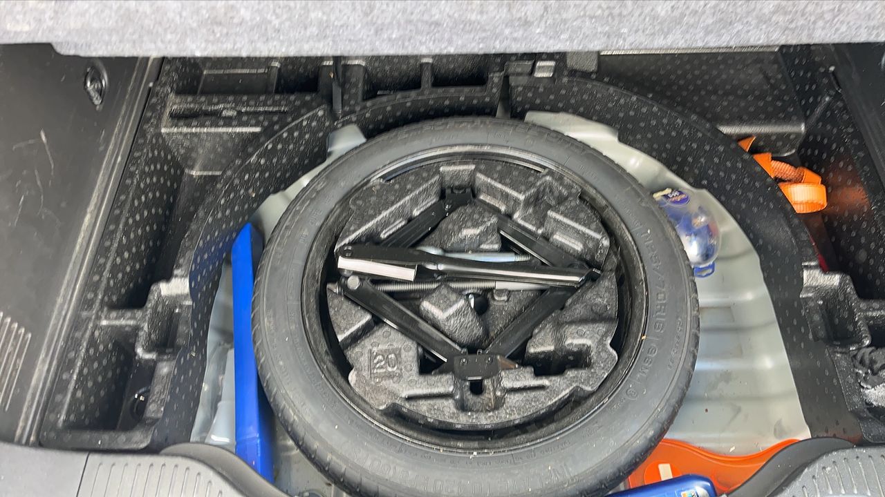 Photo de la roue de secours 1