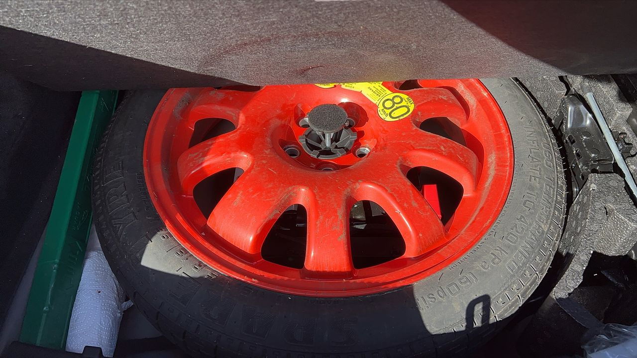 Photo de la roue de secours 1