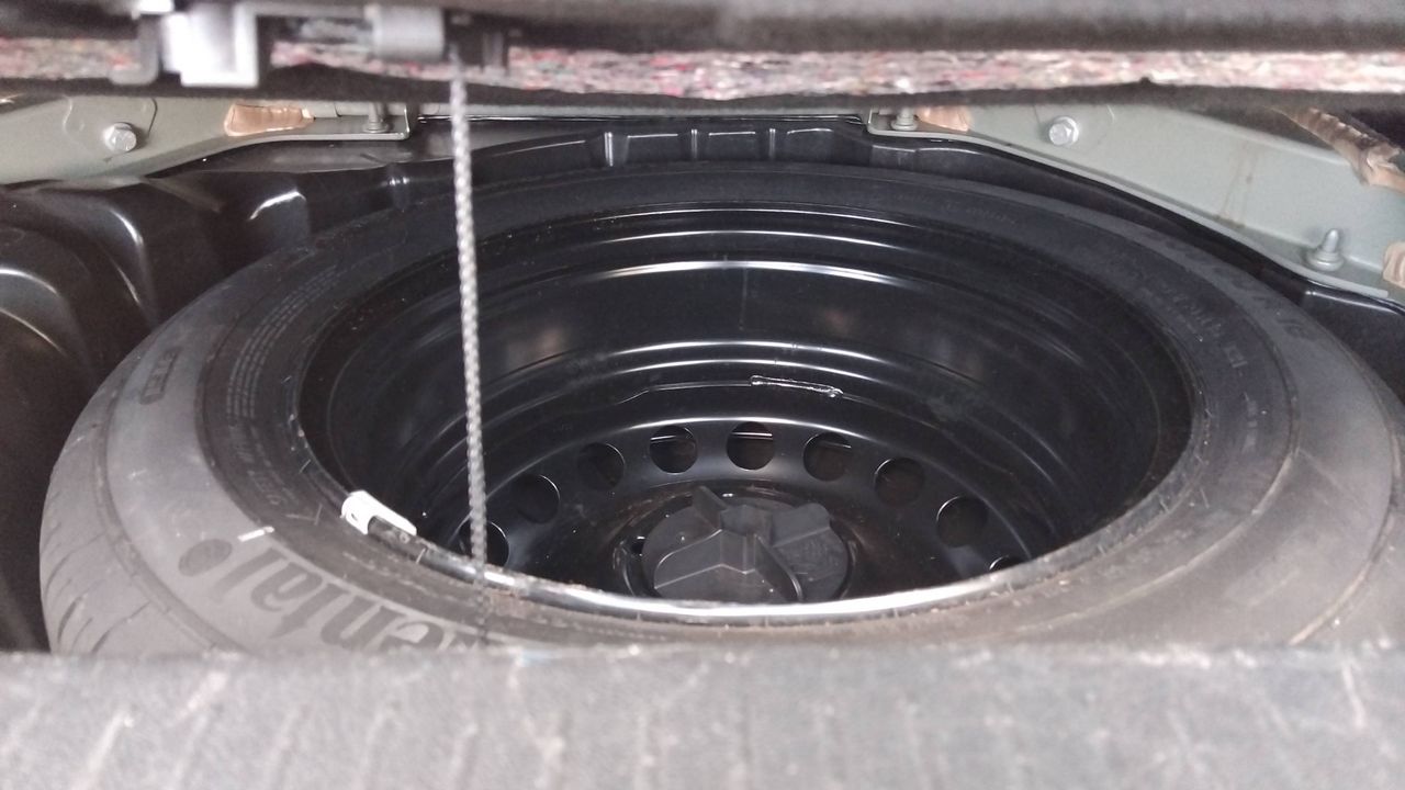 Photo de la roue de secours 1