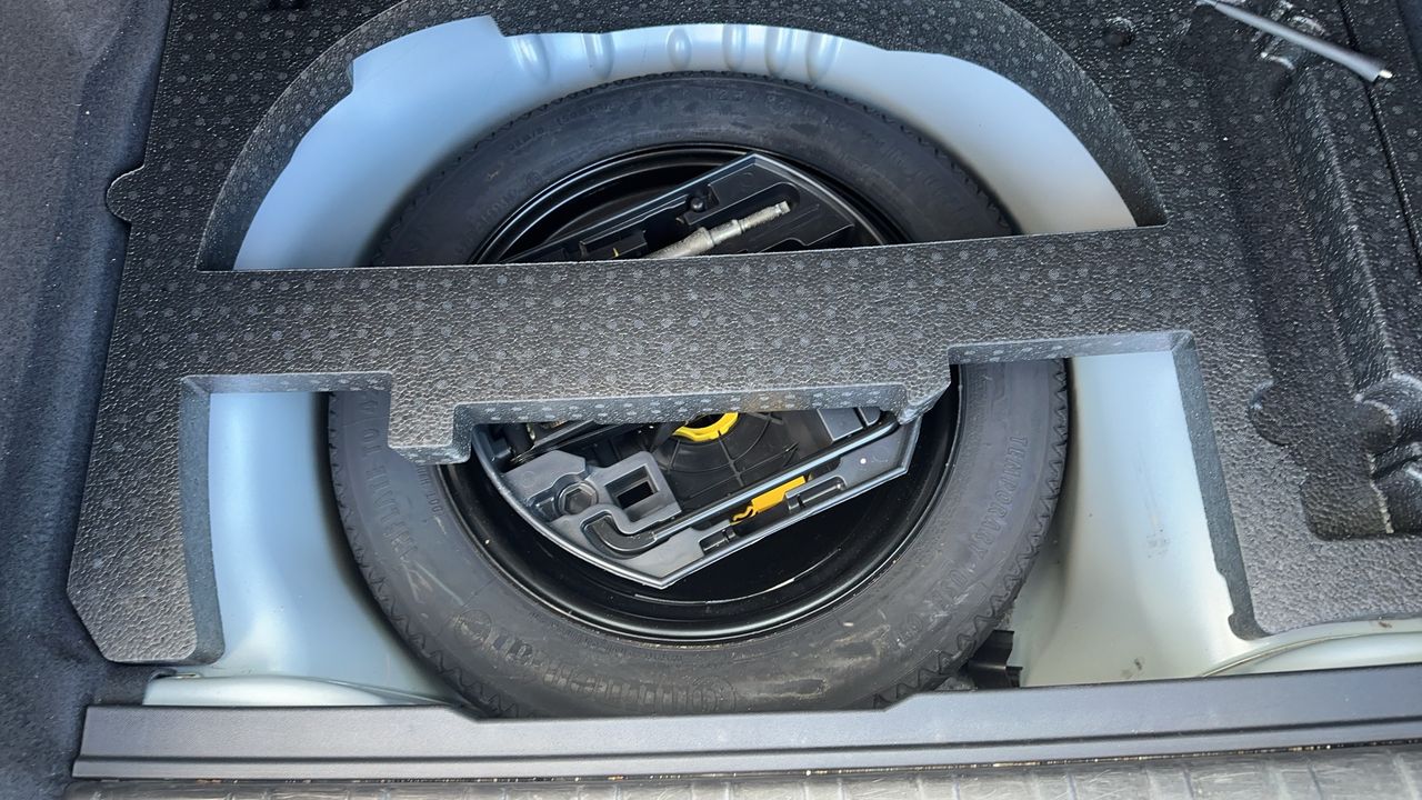 Photo de la roue de secours 1