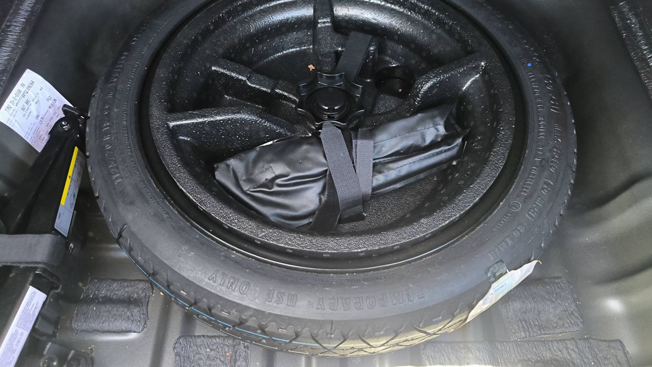 Photo de la roue de secours 1