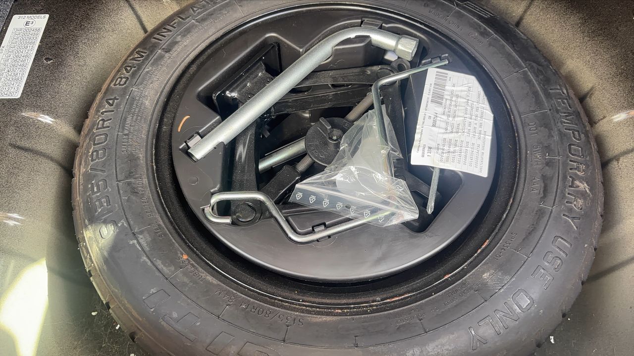 Photo de la roue de secours 1