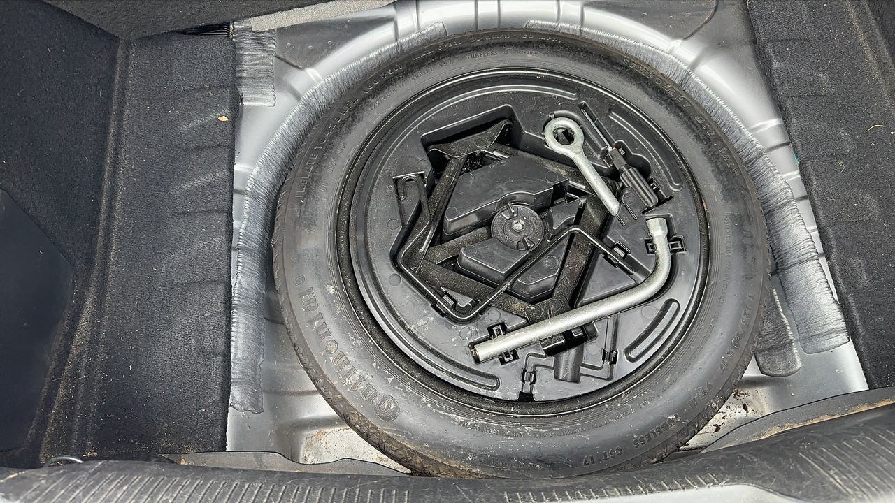 Photo de la roue de secours 1