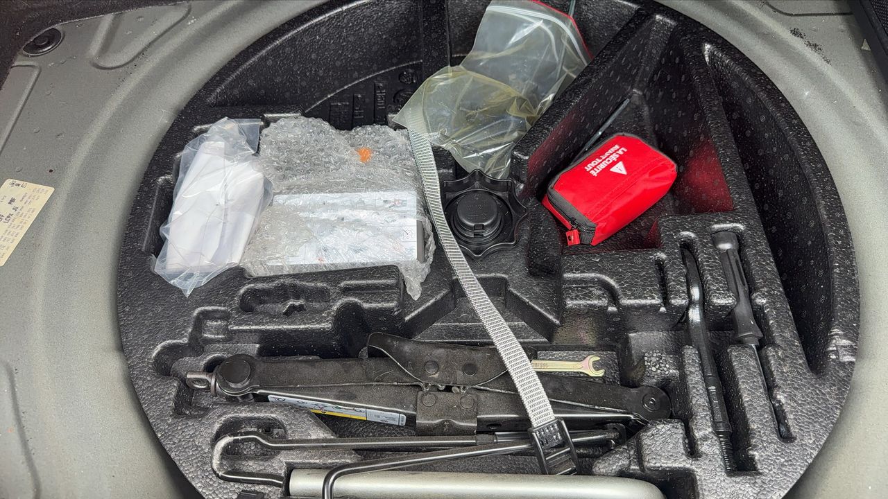Photo de la roue de secours 1