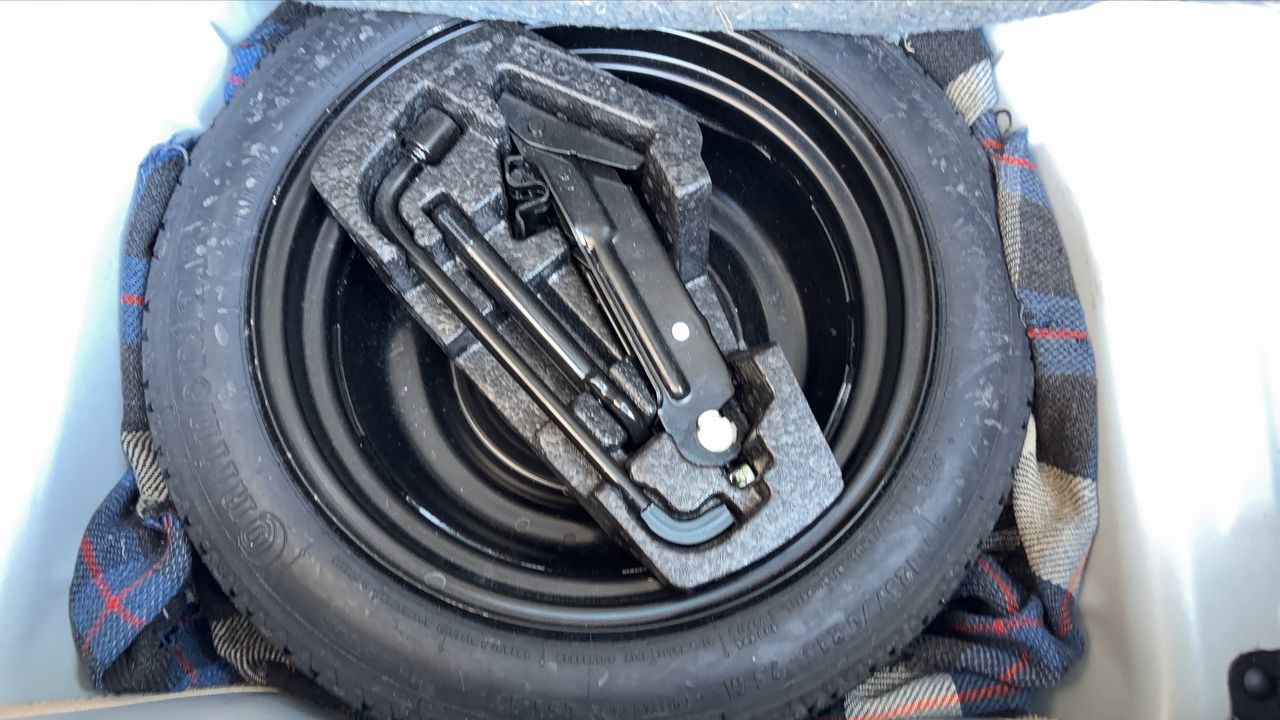 Photo de la roue de secours 1