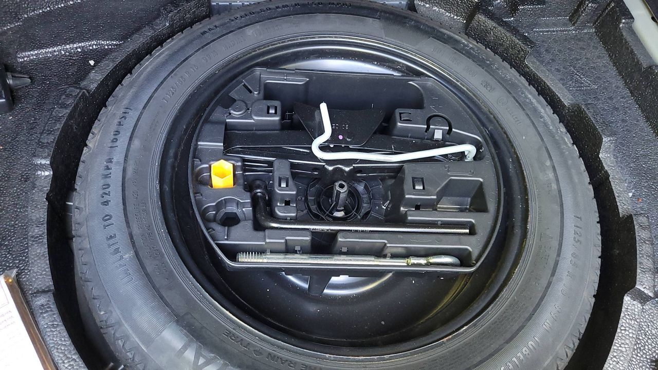 Photo de la roue de secours 1