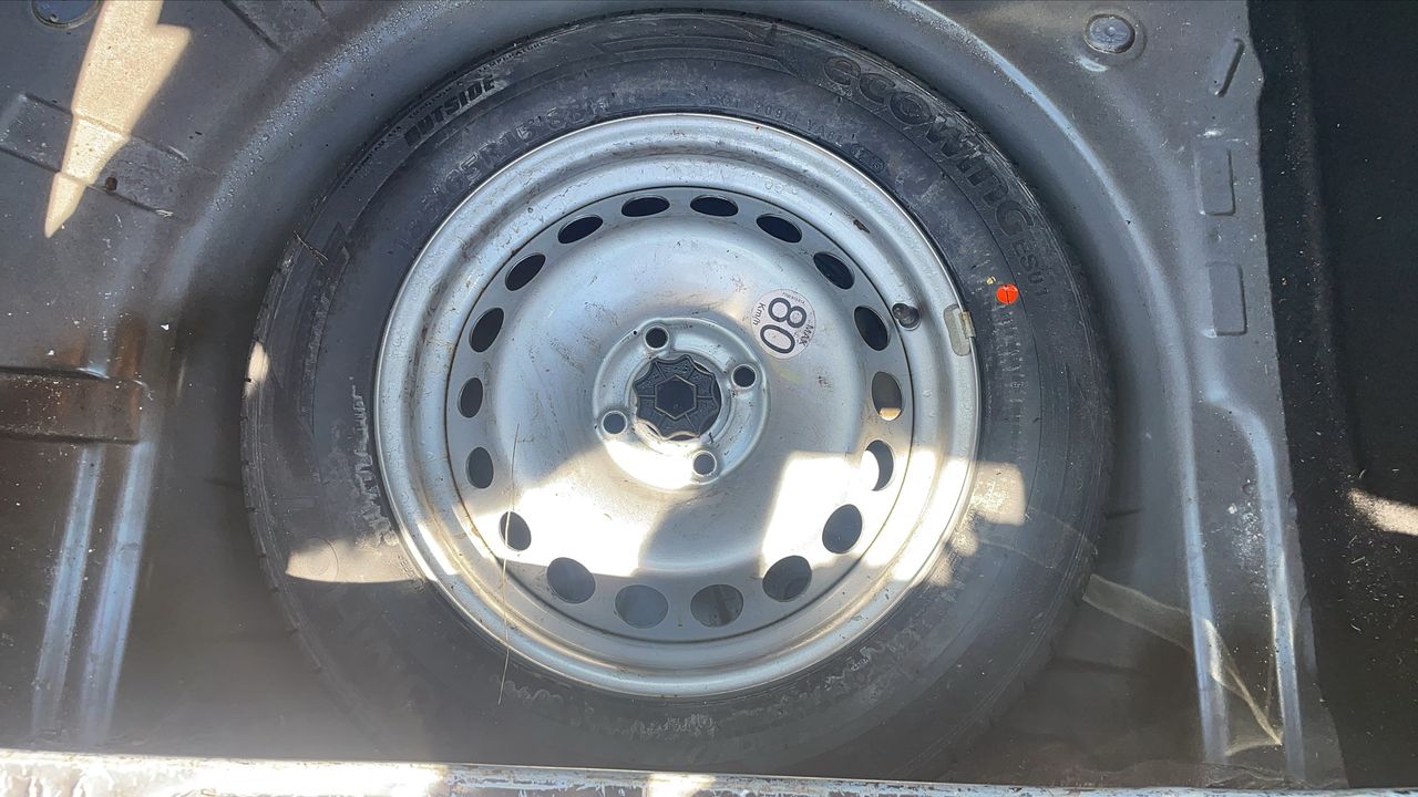 Photo de la roue de secours 1