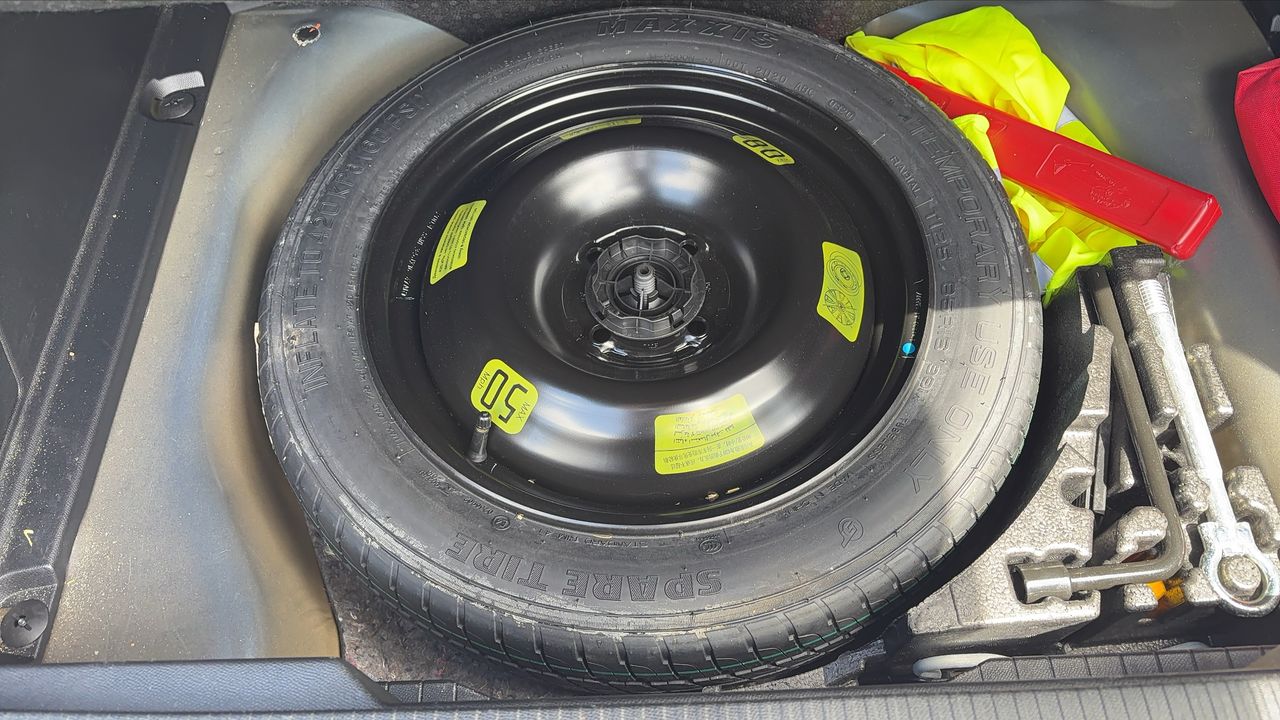 Photo de la roue de secours 1