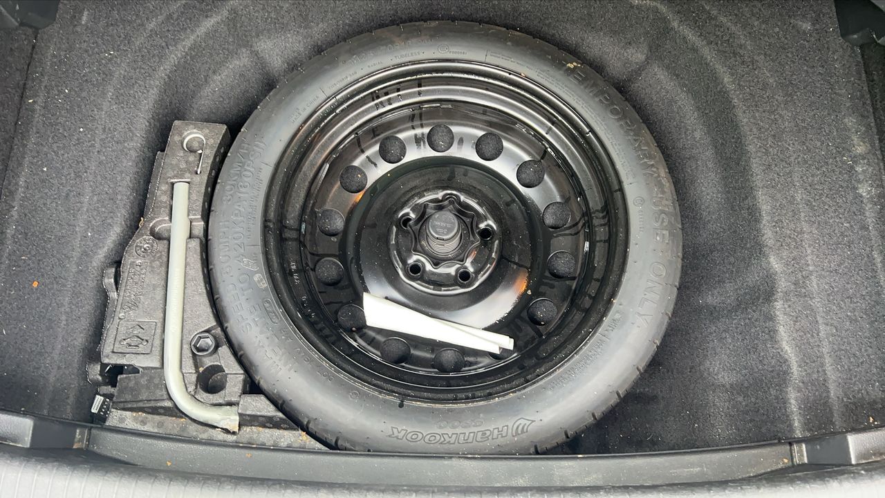 Photo de la roue de secours 1
