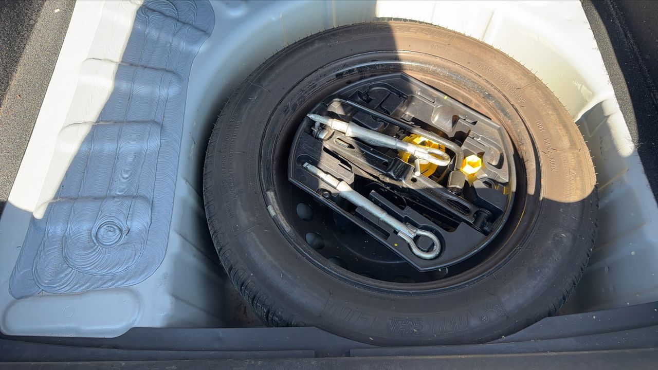 Photo de la roue de secours 1