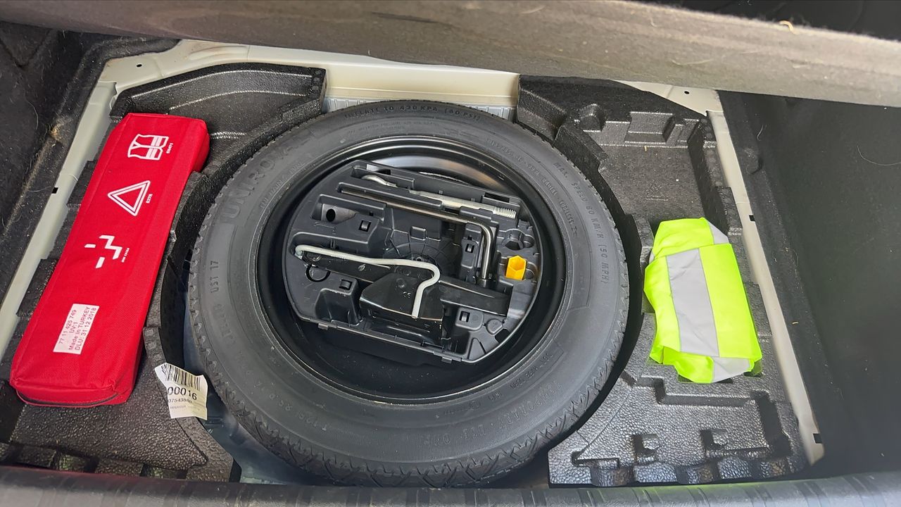 Photo de la roue de secours 1
