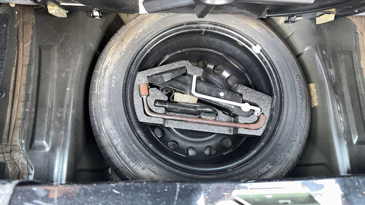 Photo de la roue de secours 1