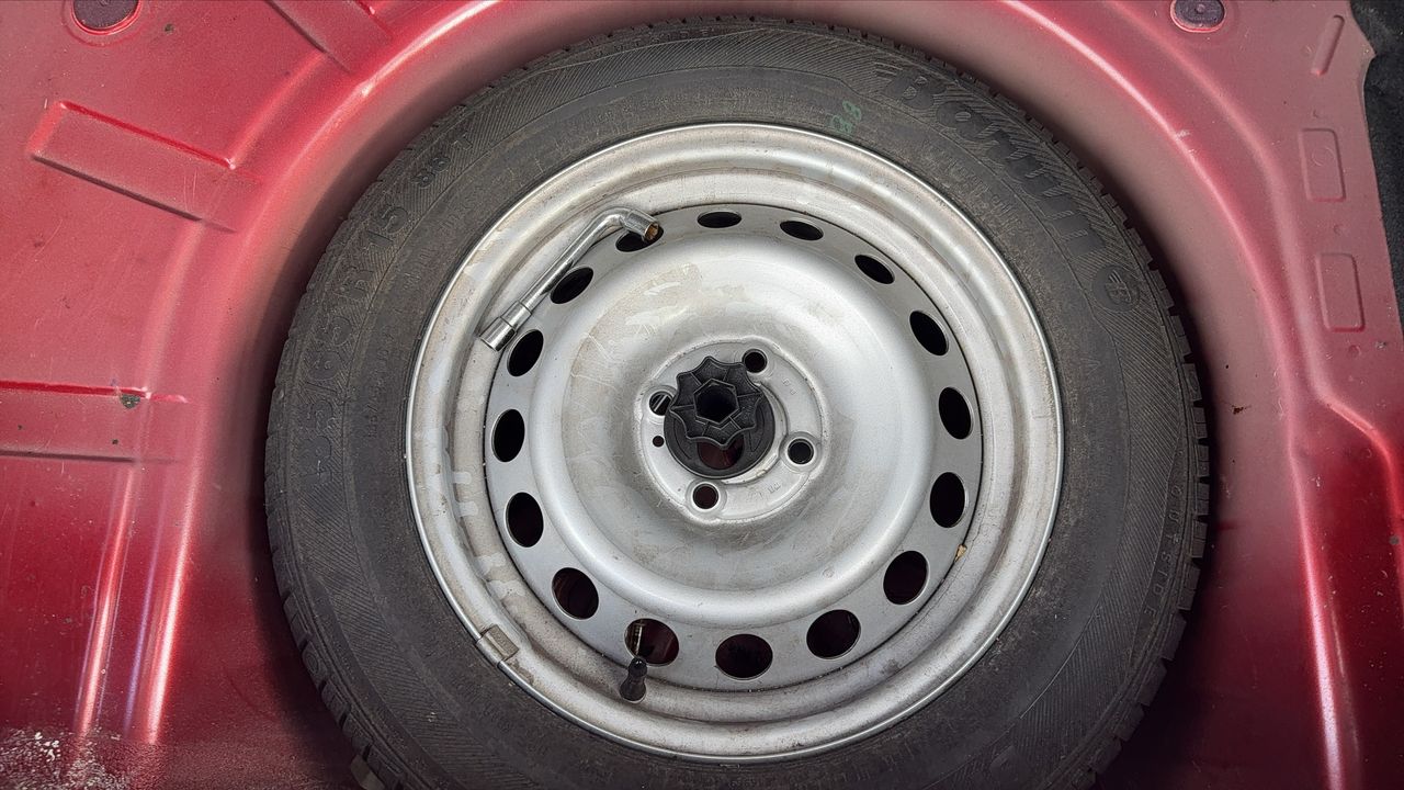 Photo de la roue de secours 1