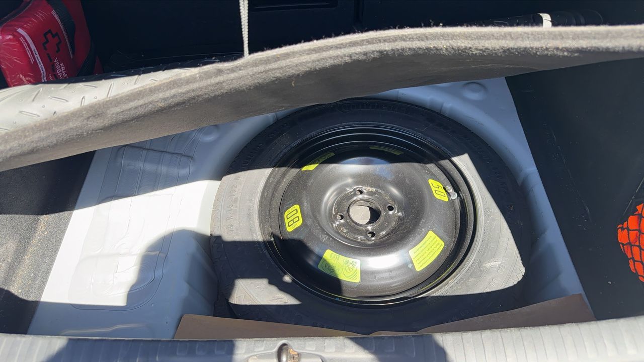 Photo de la roue de secours 1