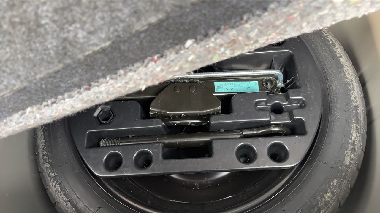 Photo de la roue de secours 1