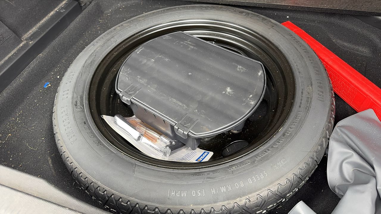 Photo de la roue de secours 1