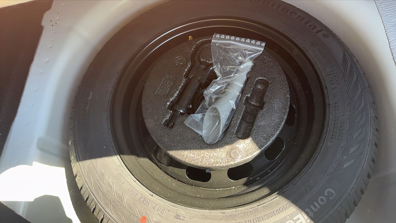 Photo de la roue de secours 1