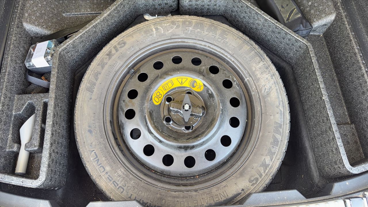 Photo de la roue de secours 1