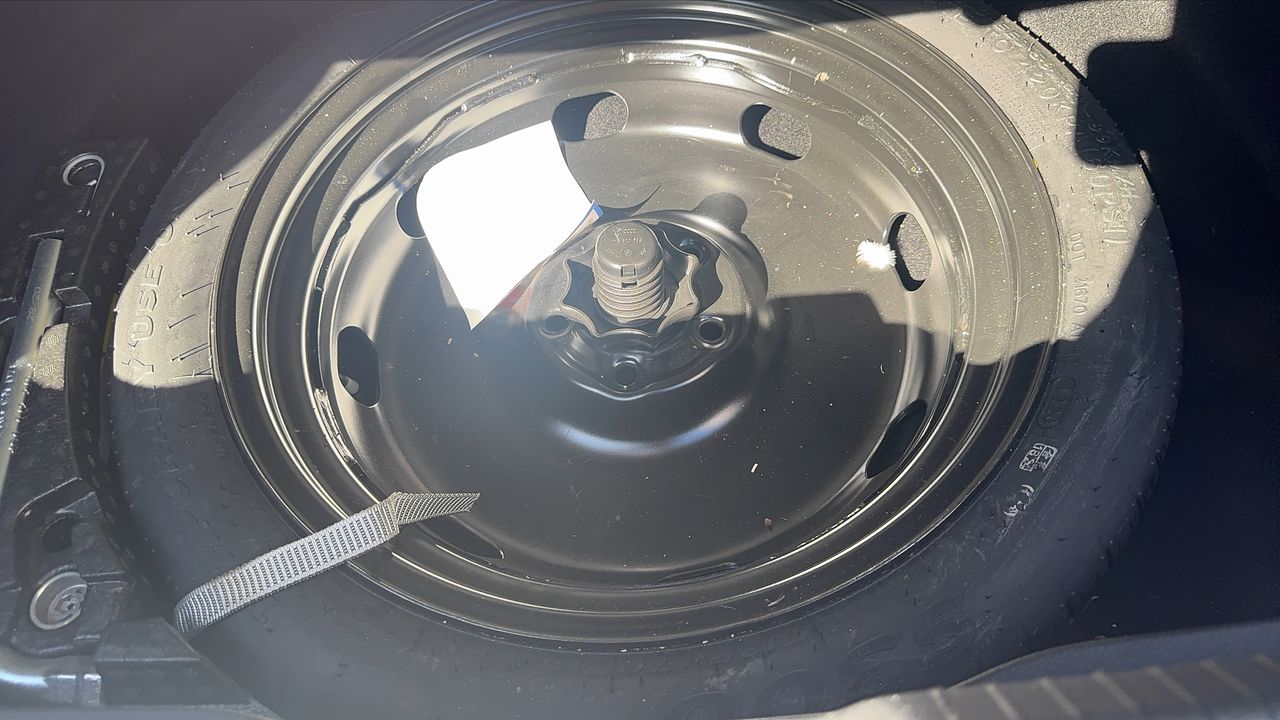 Photo de la roue de secours 1