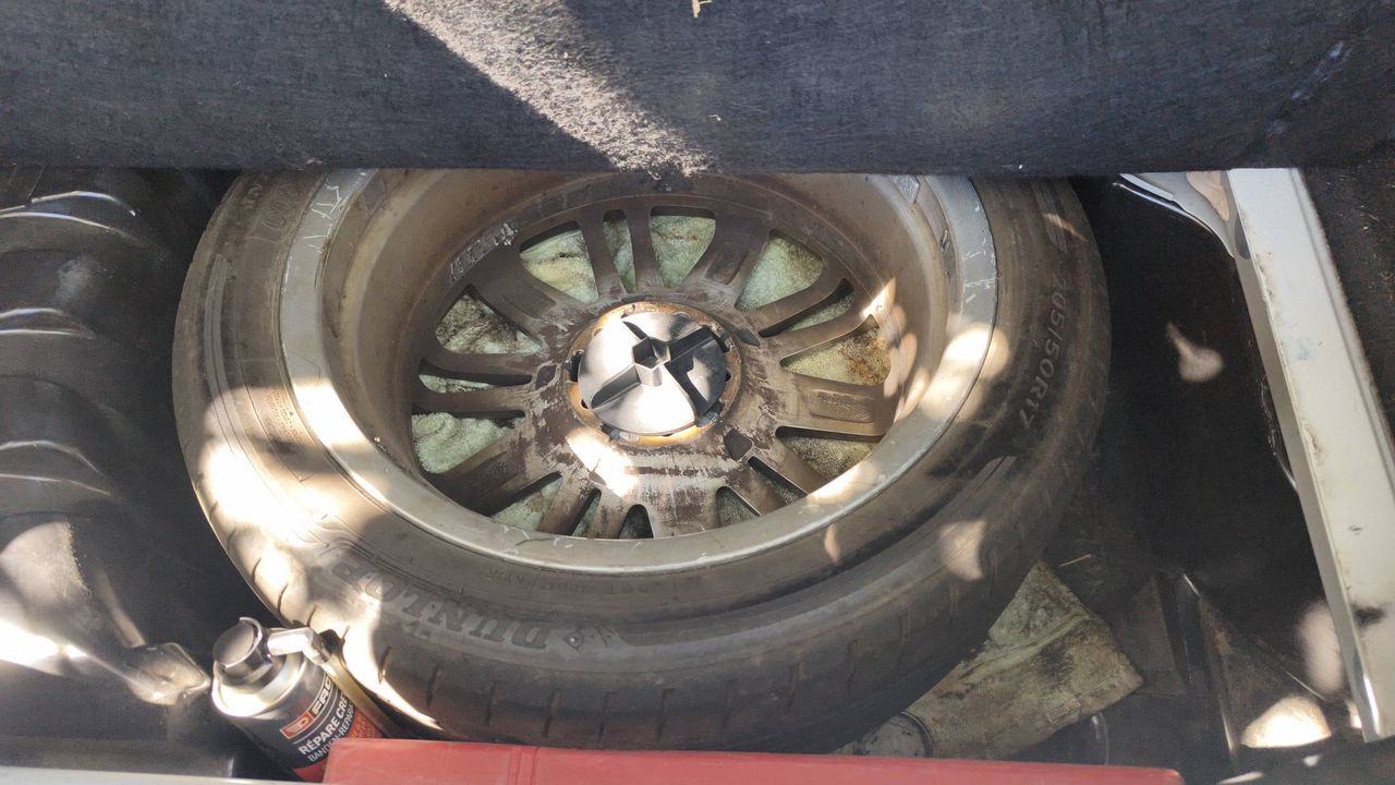 Photo de la roue de secours 1