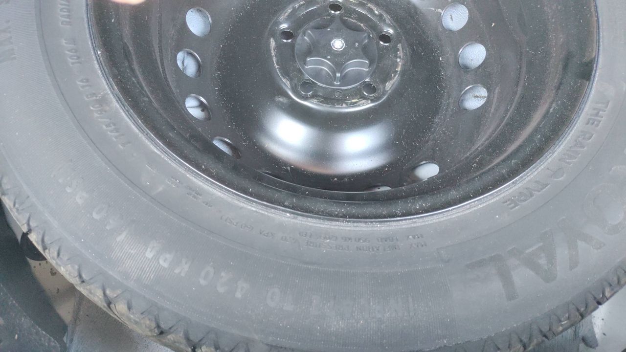 Photo de la roue de secours 1