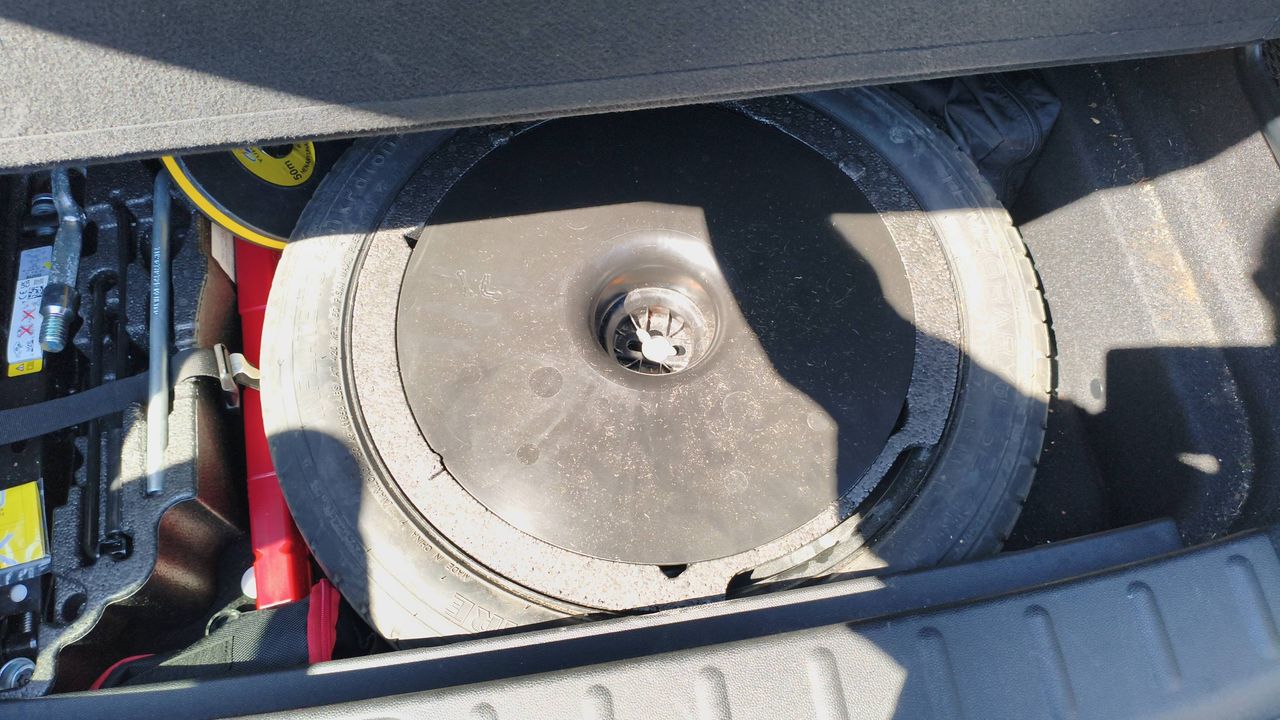 Photo de la roue de secours 1