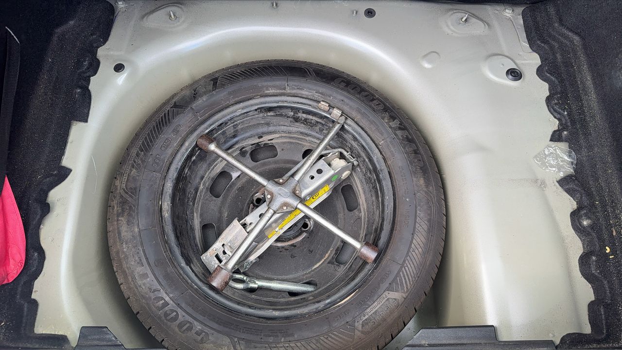 Photo de la roue de secours 1
