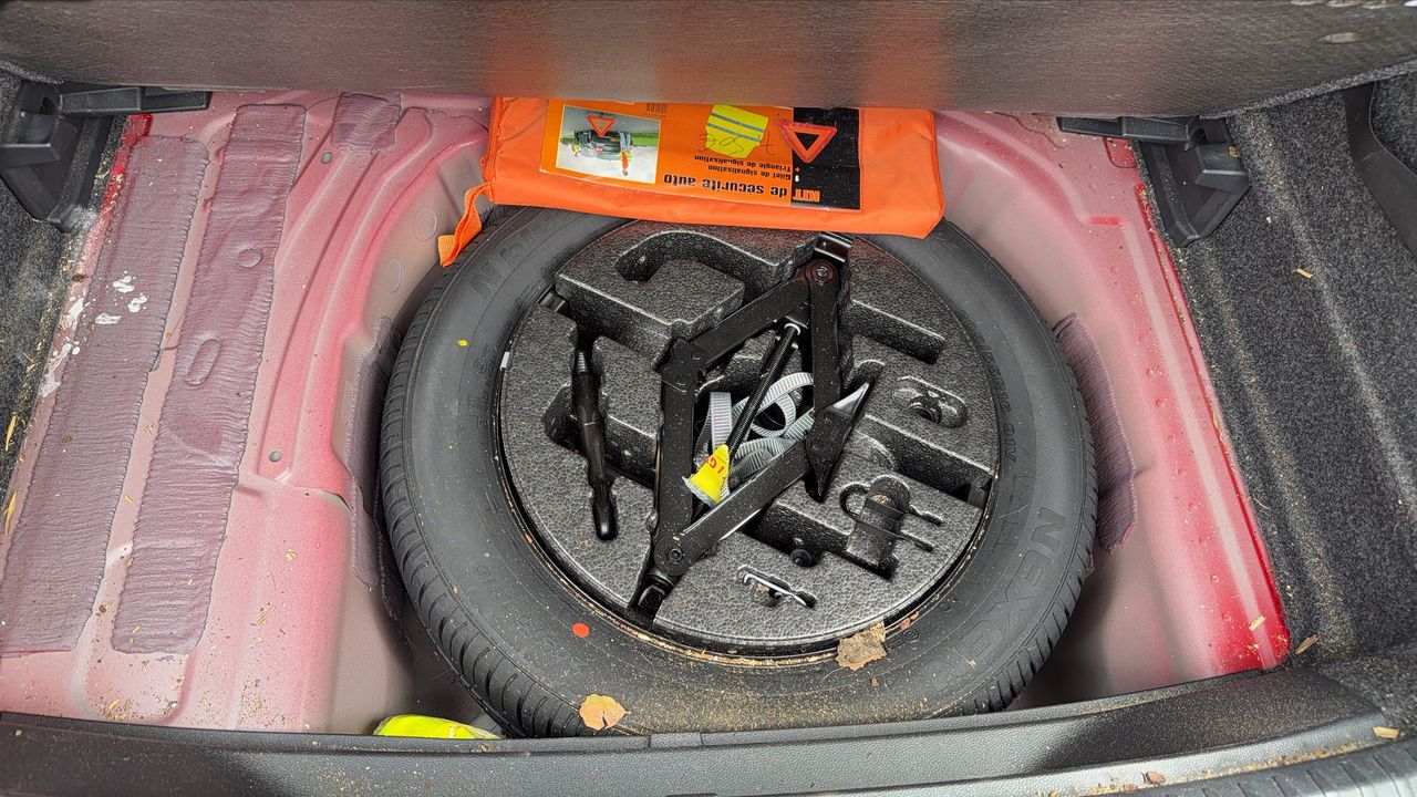 Photo de la roue de secours 1
