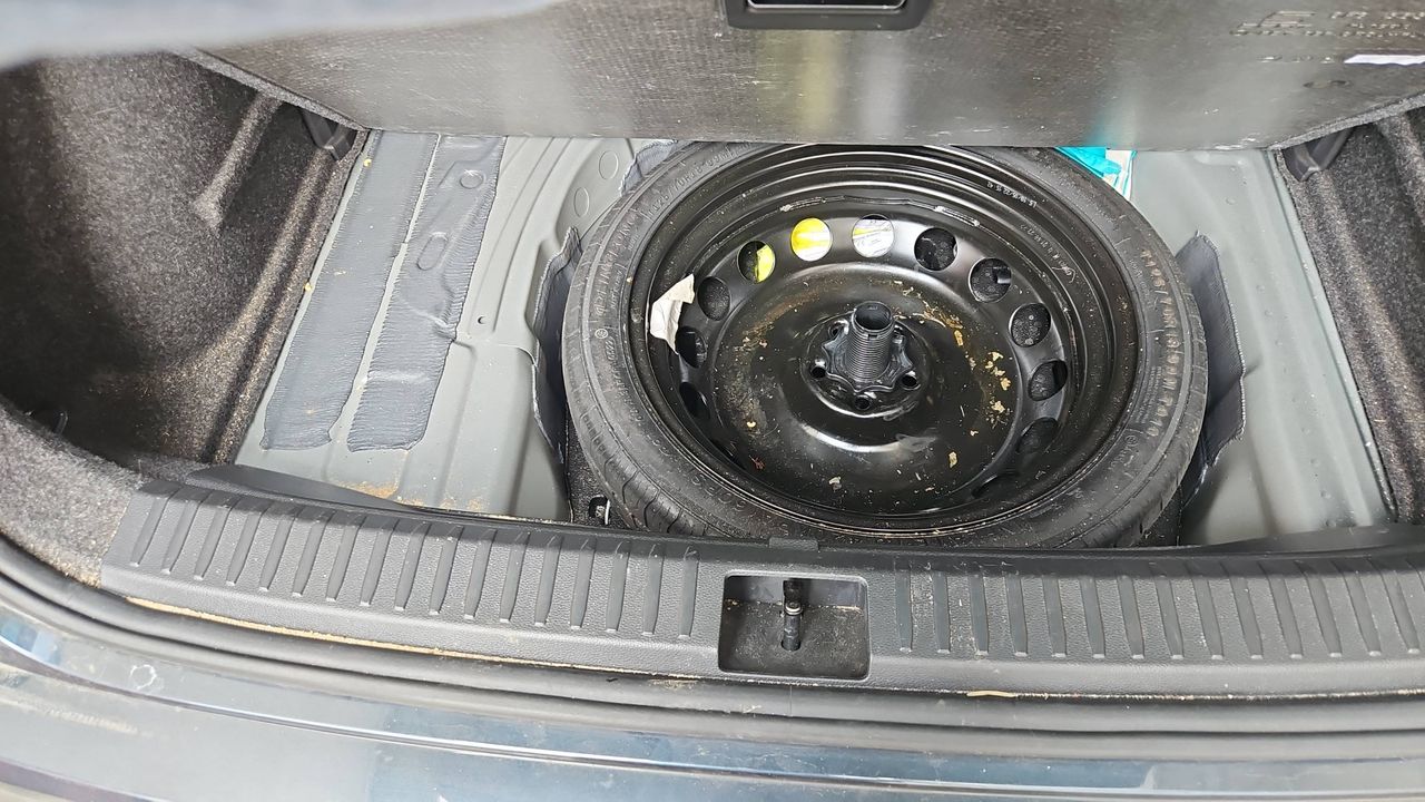 Photo de la roue de secours 1