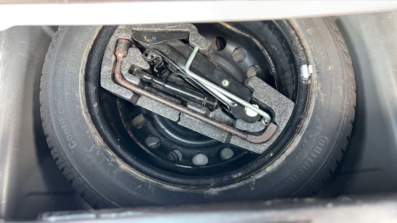 Photo de la roue de secours 1