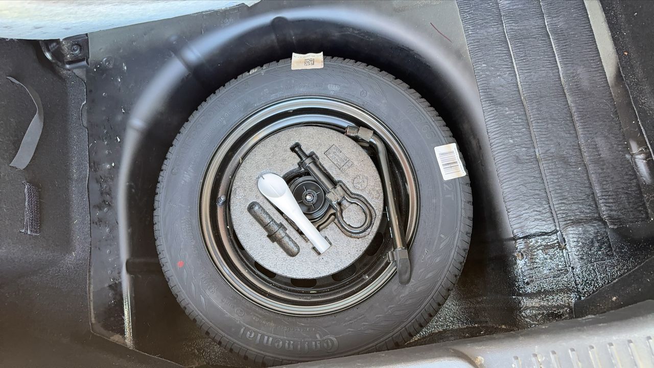 Photo de la roue de secours 1
