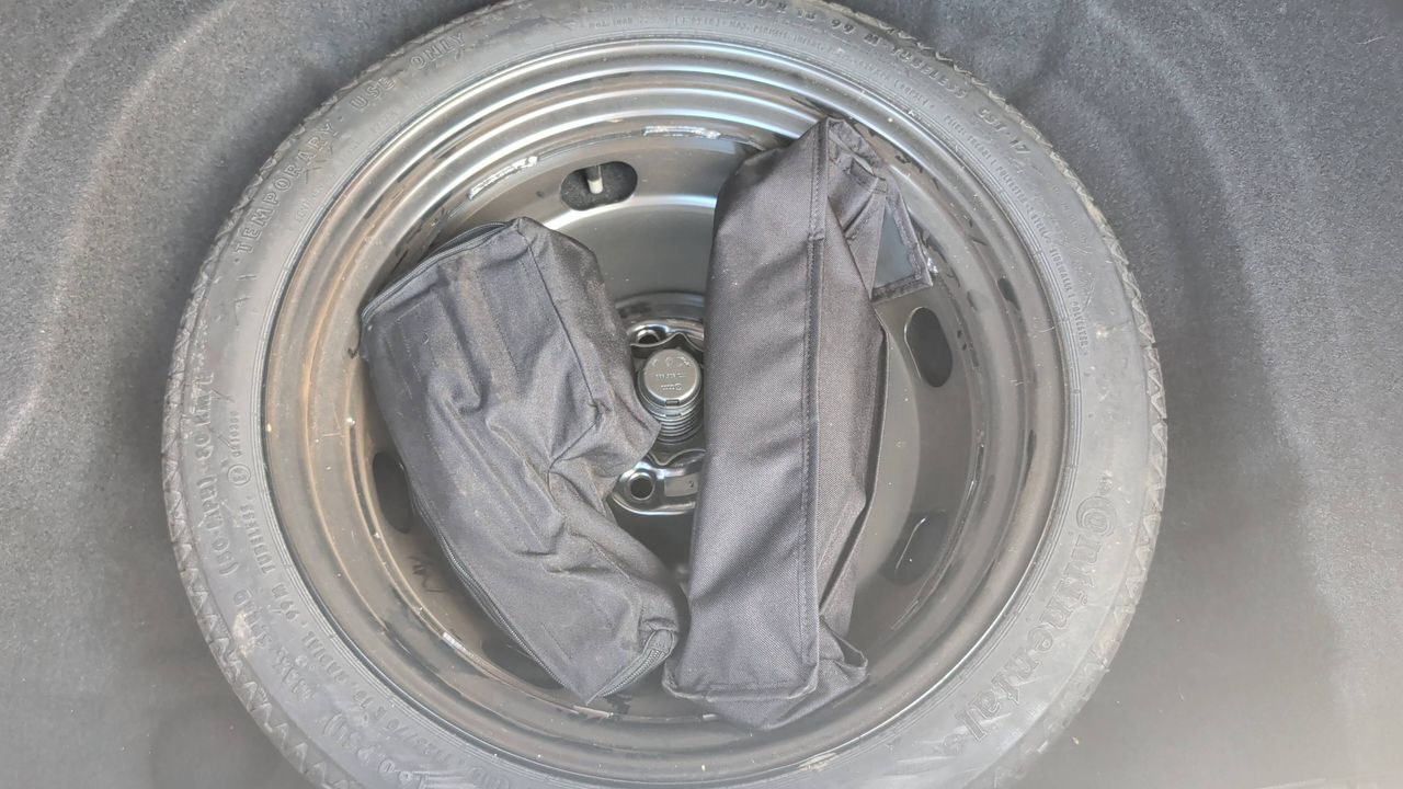 Photo de la roue de secours 1