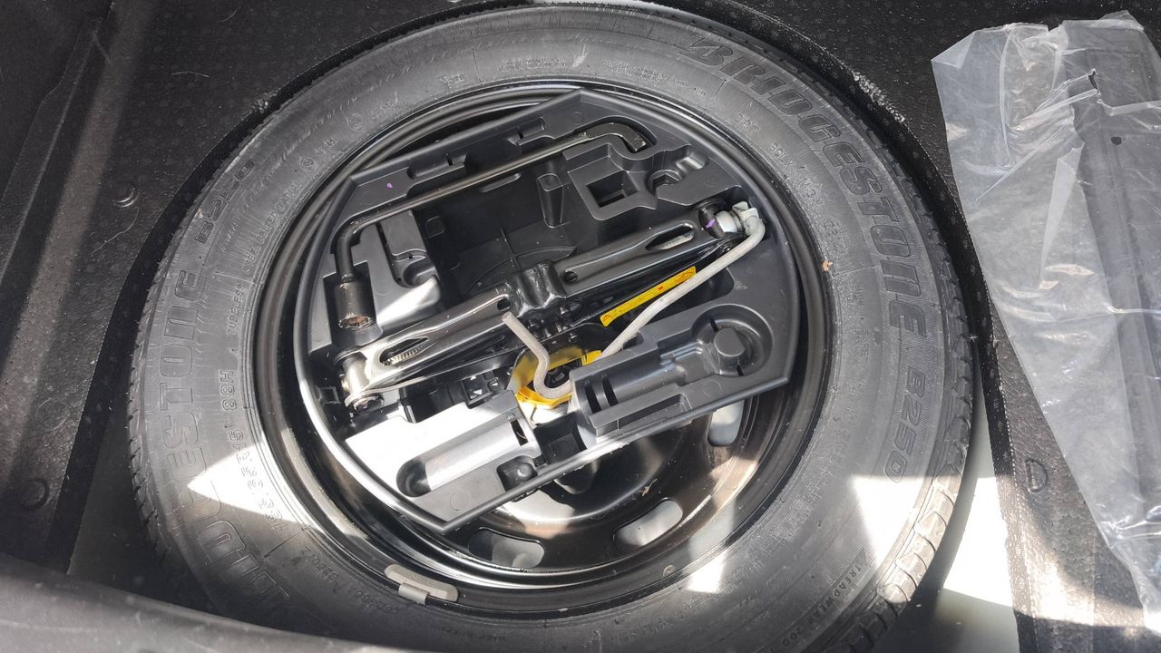 Photo de la roue de secours 1