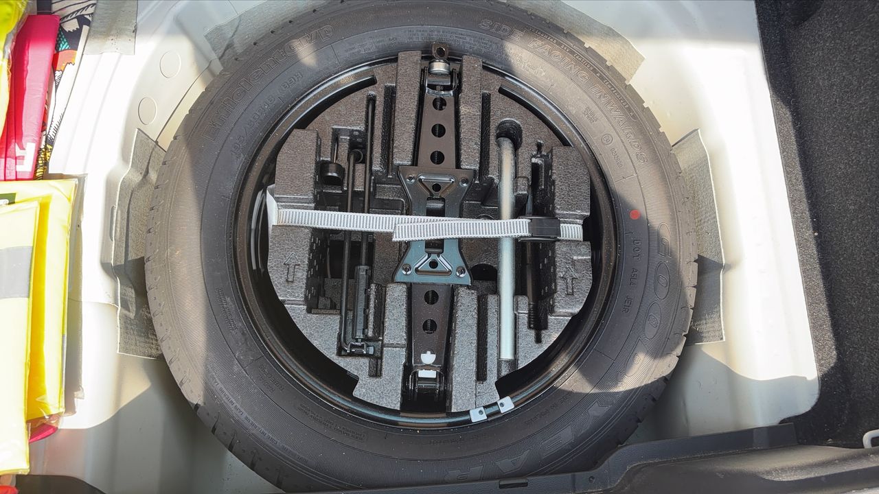 Photo de la roue de secours 1