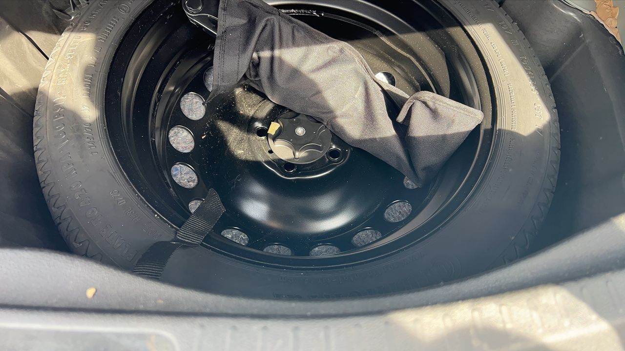 Photo de la roue de secours 1