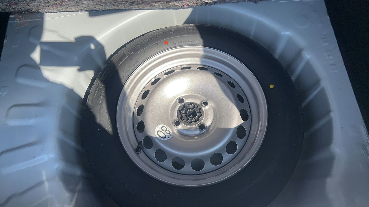 Photo de la roue de secours 1